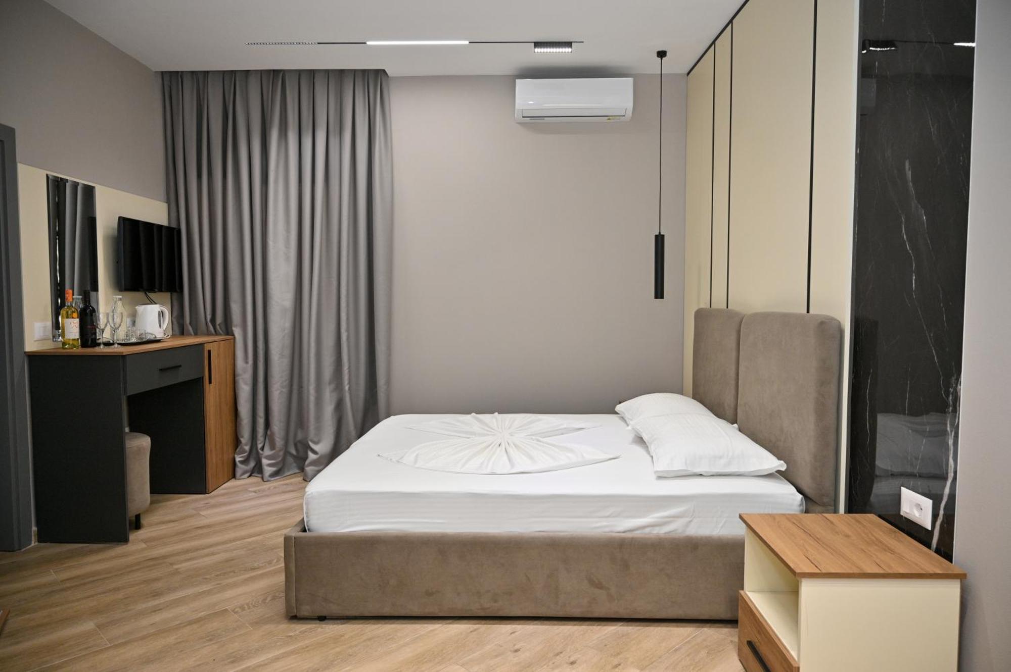 Monduro Hotel Durres Ruang foto