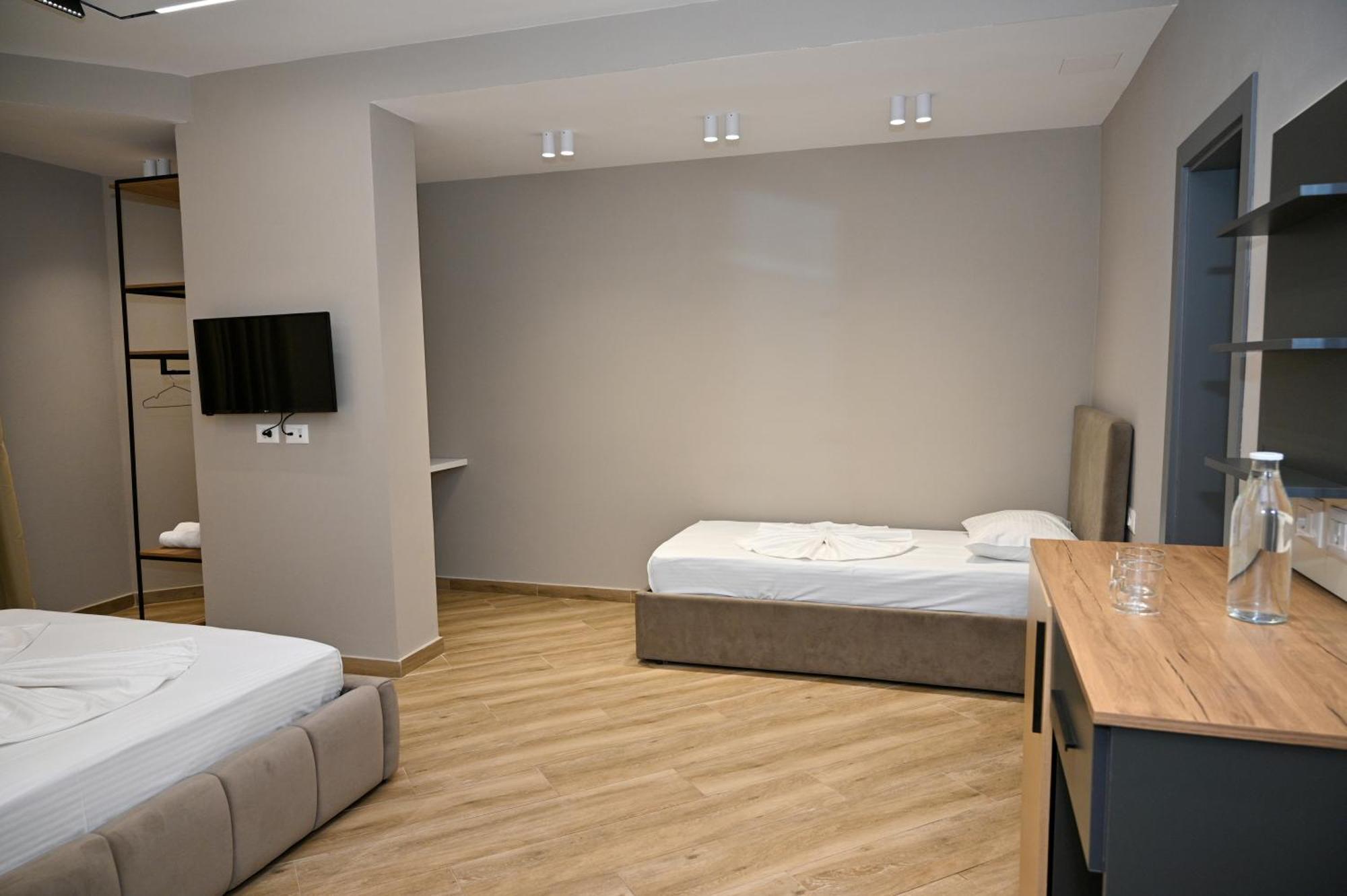 Monduro Hotel Durres Ruang foto