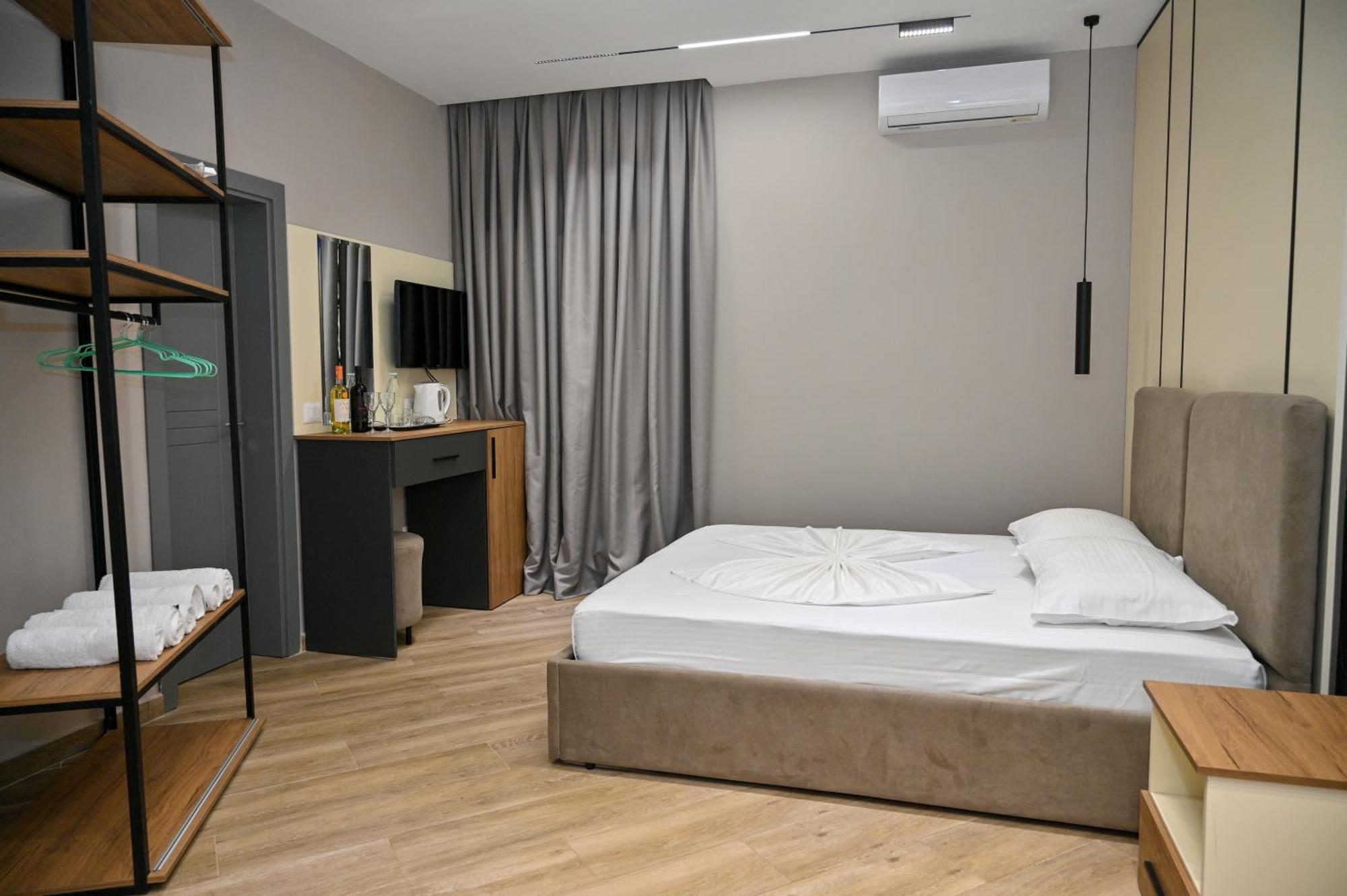 Monduro Hotel Durres Ruang foto