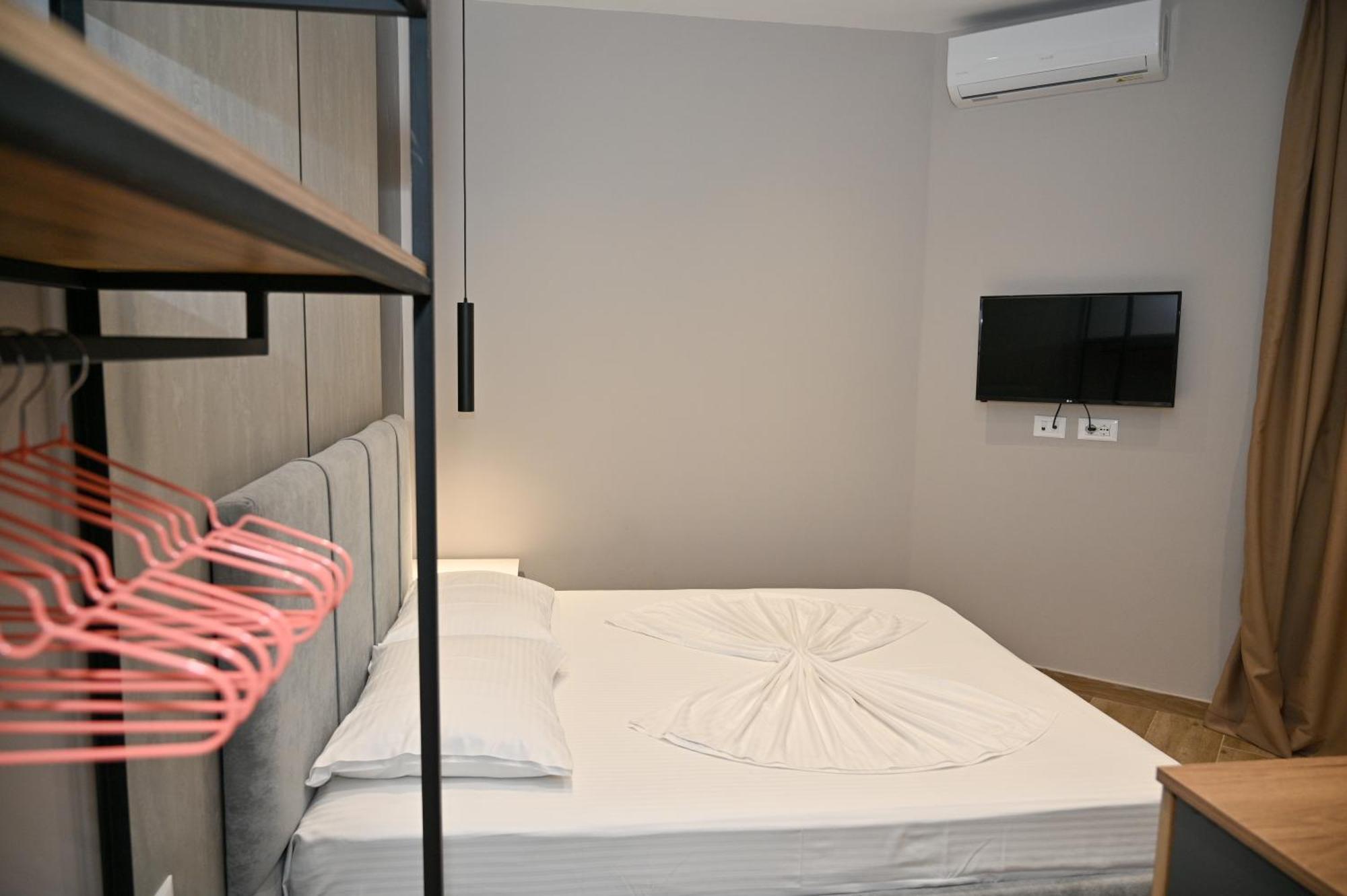 Monduro Hotel Durres Ruang foto