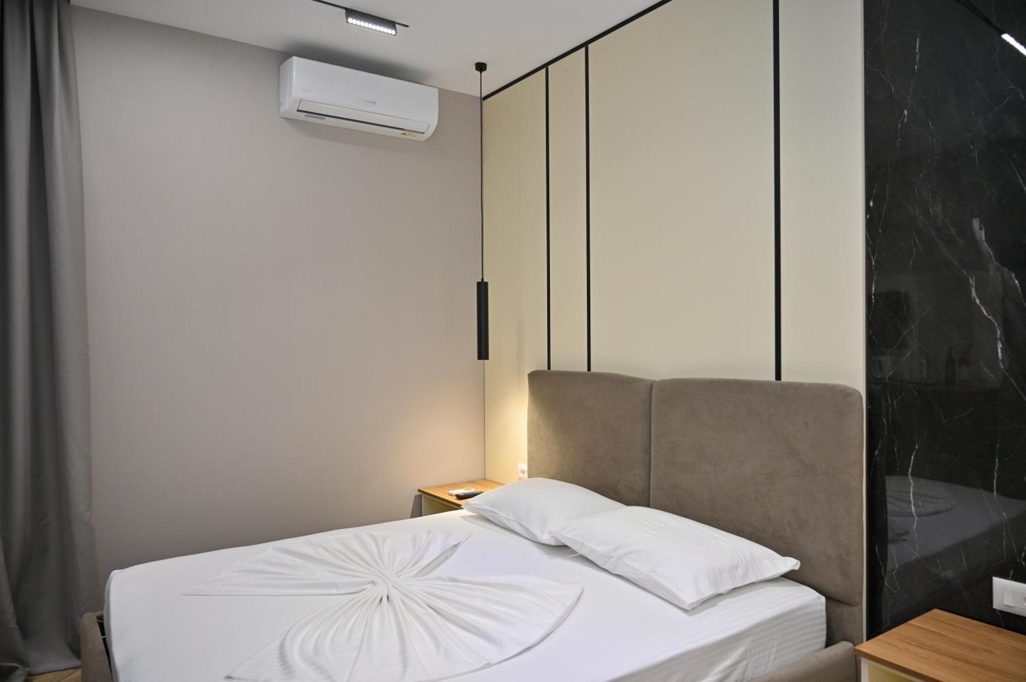 Monduro Hotel Durres Ruang foto