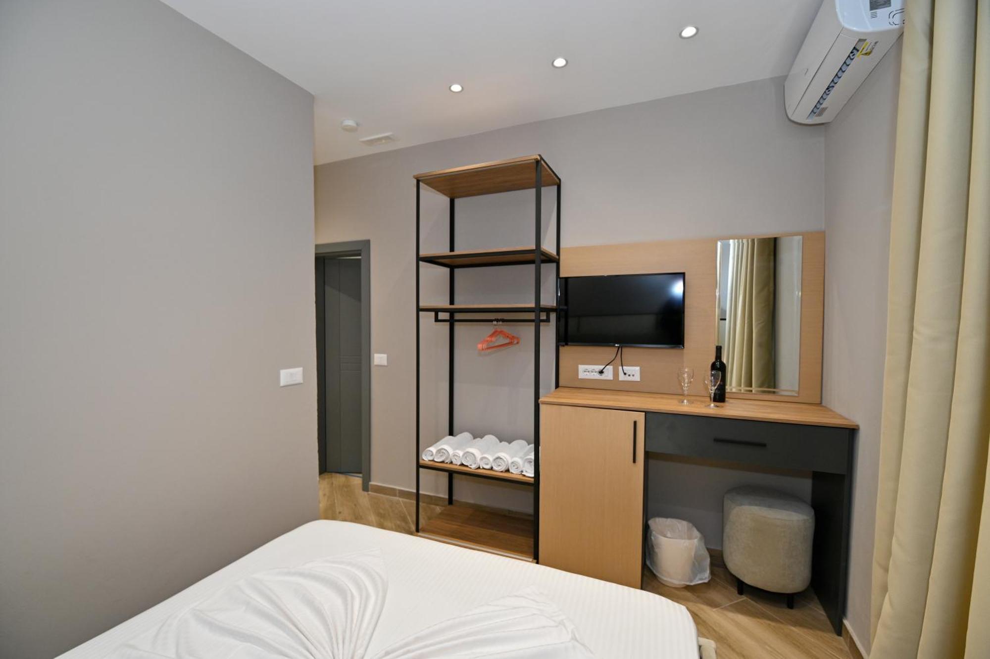Monduro Hotel Durres Ruang foto