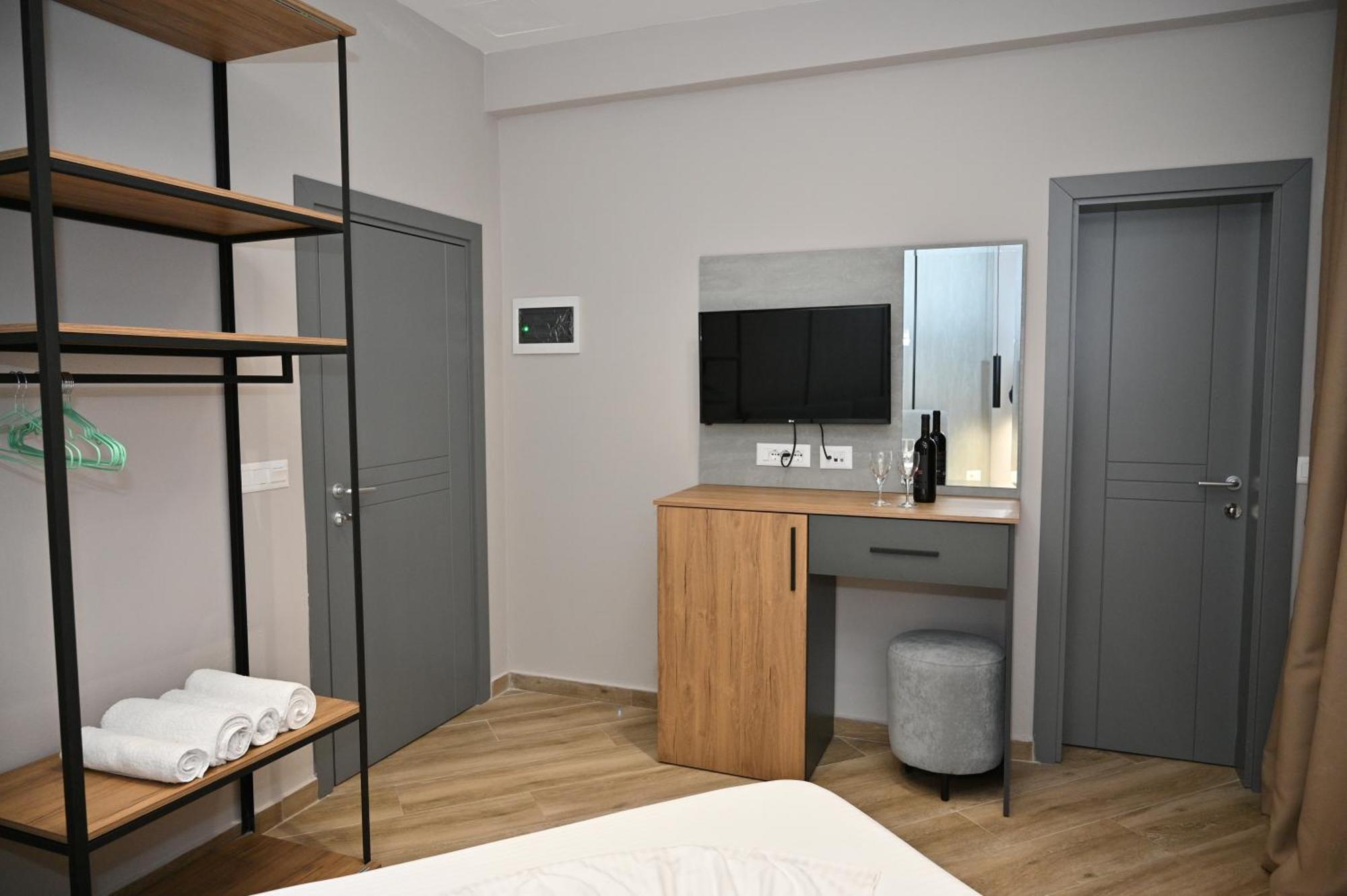 Monduro Hotel Durres Ruang foto