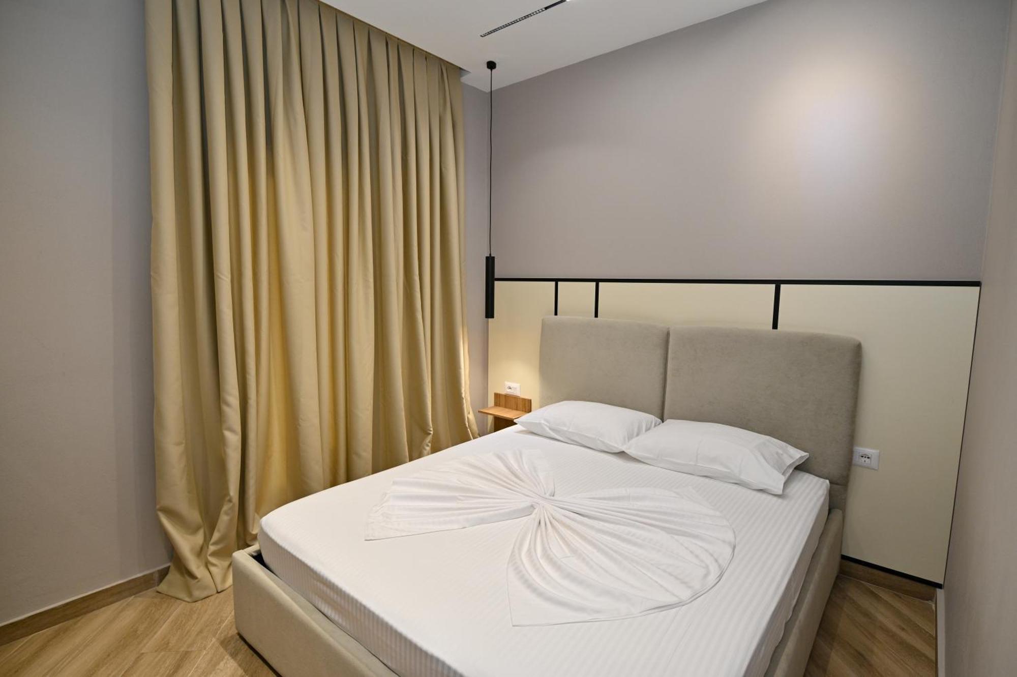 Monduro Hotel Durres Ruang foto