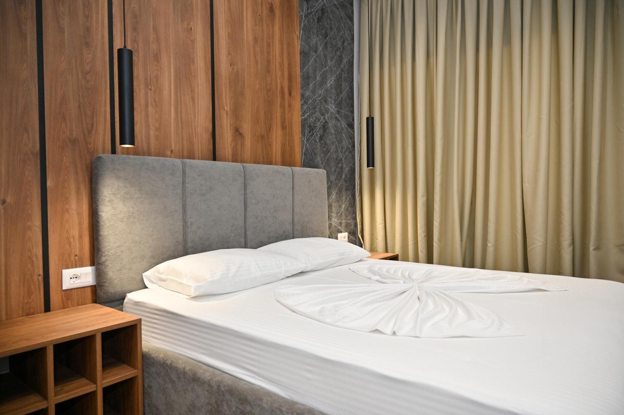 Monduro Hotel Durres Ruang foto