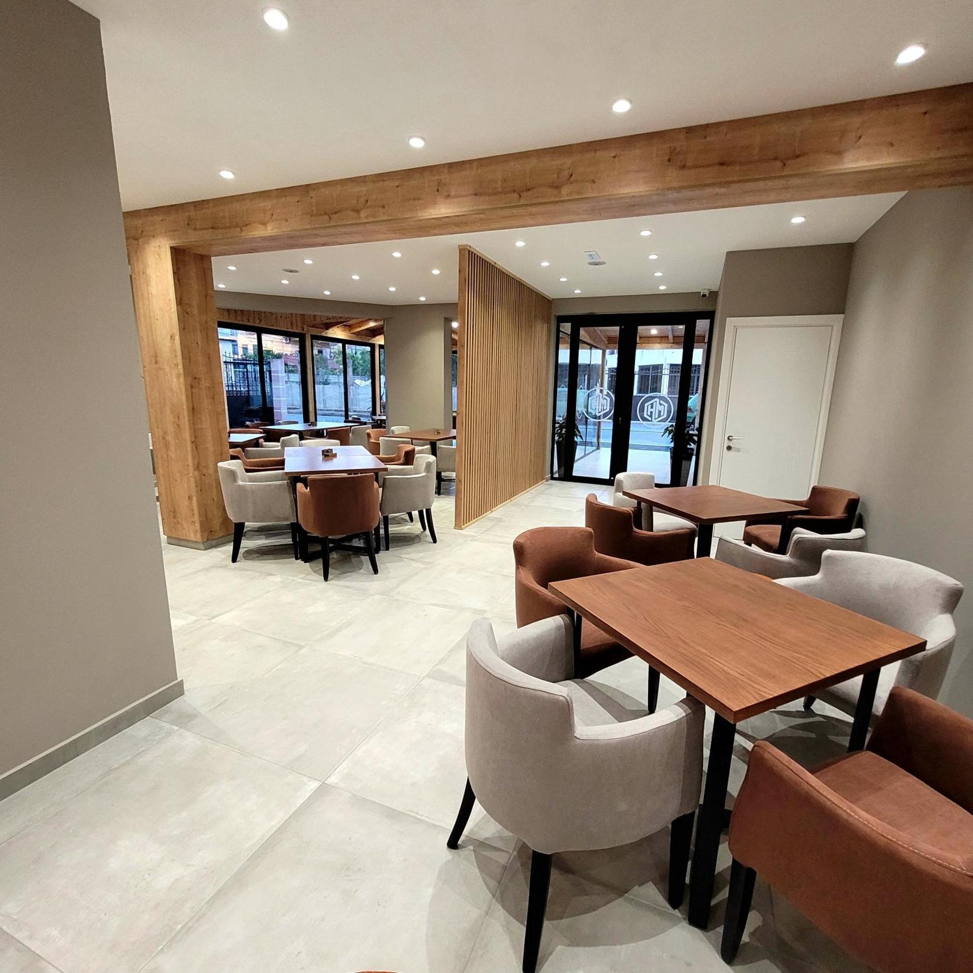 Monduro Hotel Durres Bagian luar foto